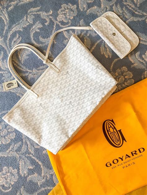 where to buy goyard in paris